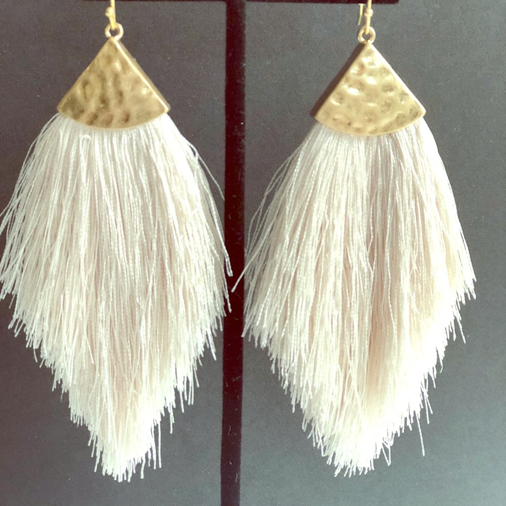 Bohemian silk and cotton tassel earrings - Picture 3 of 8